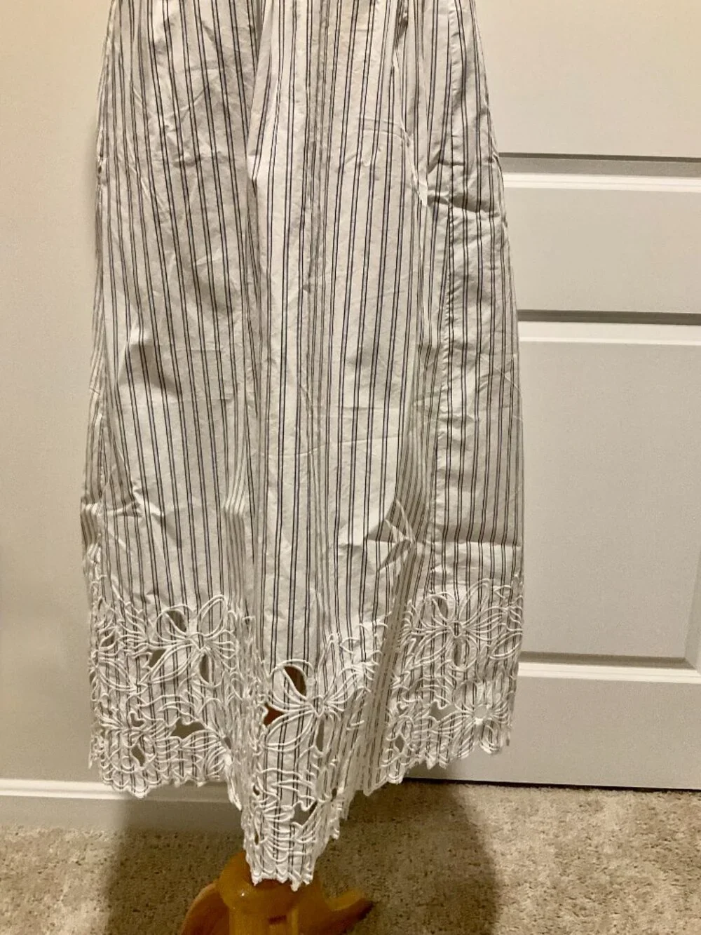 j.crew embroidered pull-on midi skirt in striped cotton poplin. size: l.